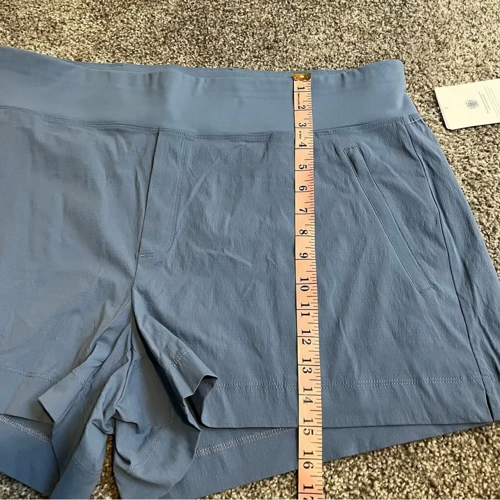 Athleta Trekkie North Shorts